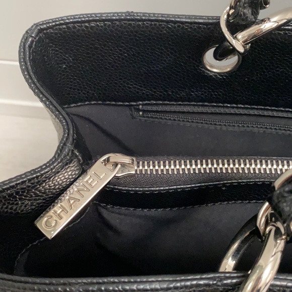 Chanel Grand Shopper - Picture 7 of 16